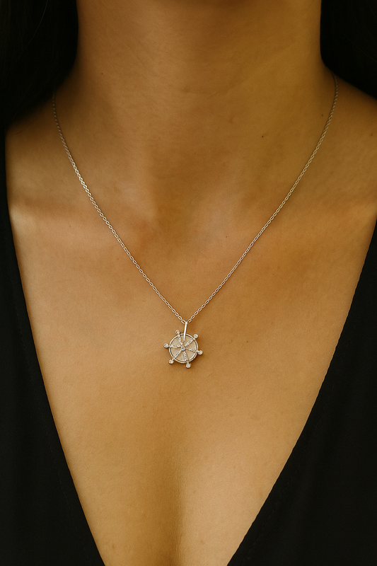 Elegant silver pendant featuring a unique geometric design