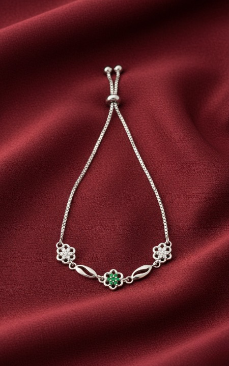 Elegant Silver-Tone Floral Bolo with Green Center