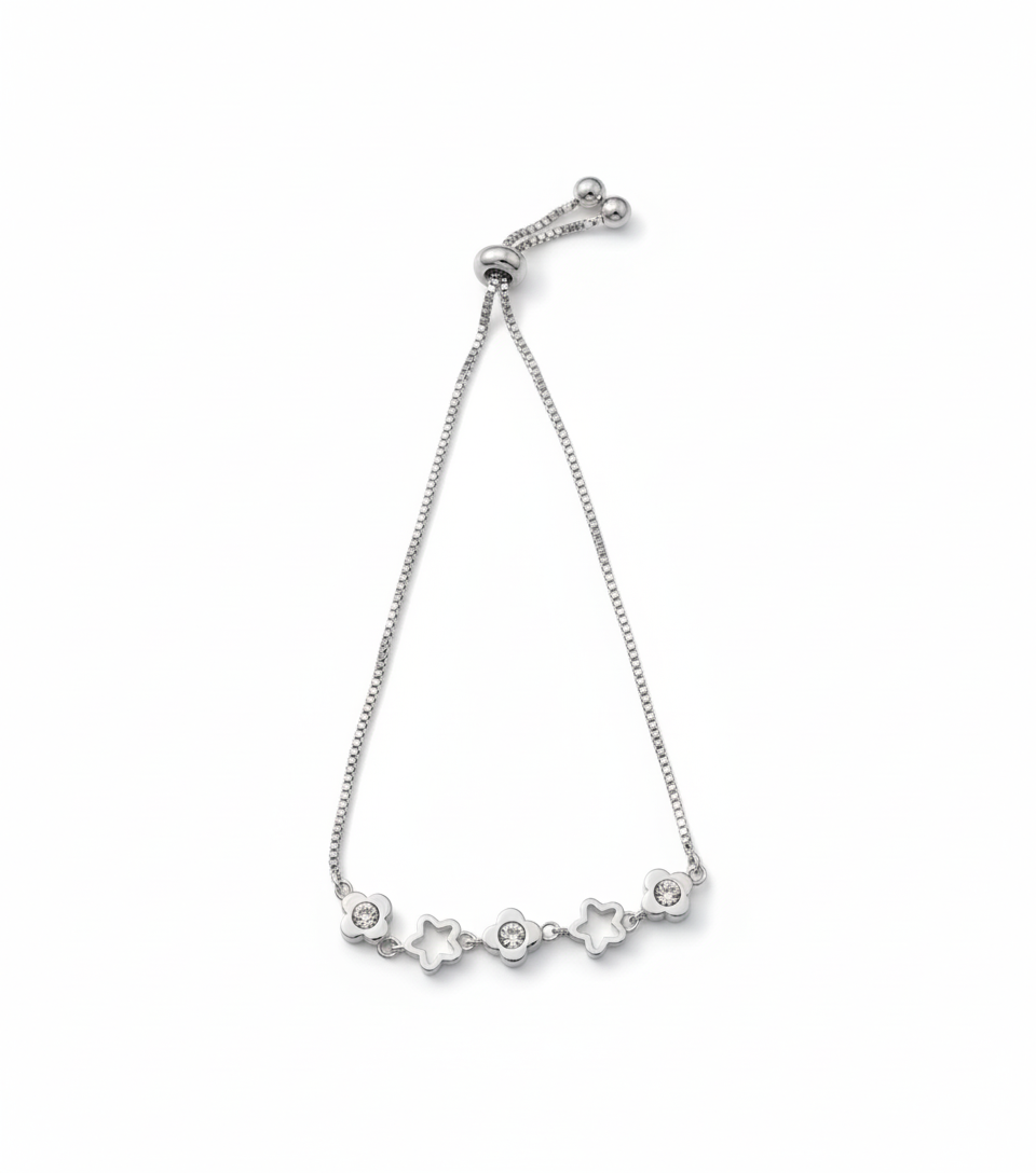 Graceful silver bracelet with blooming motifs and a sleek adjustable design